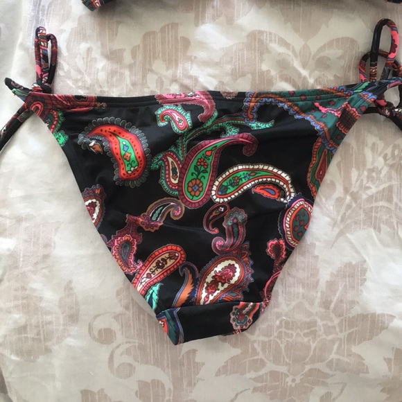 Victoria’s Secret Black Paisley Print Bikini - Picture 3 of 6
